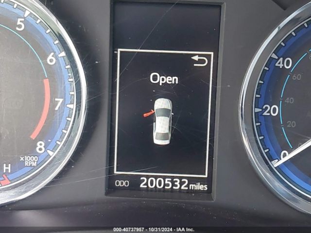 5YFBURHE3HP708827 Toyota Corolla Xle