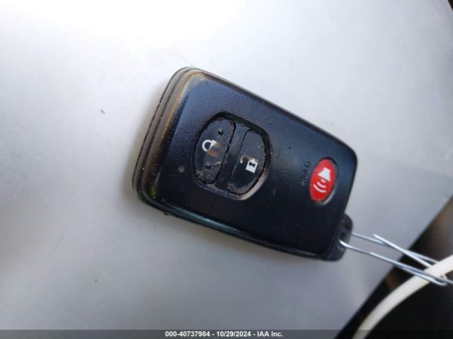 JTDKN3DU6F0449152 Toyota Prius Two