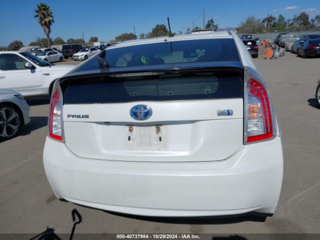 JTDKN3DU6F0449152 Toyota Prius Two
