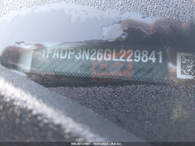 1FADP3N26GL229841 Ford Focus Titanium