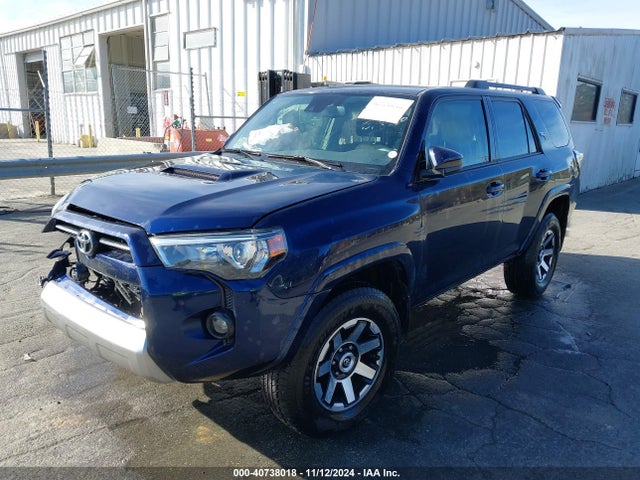 Toyota 4runner Trd Off Road 2020 JTEBU5JR7L5807240 Image 2
