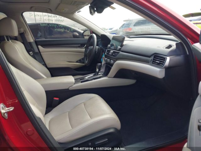 1HGCV1F98JA139588 Honda Accord Touring