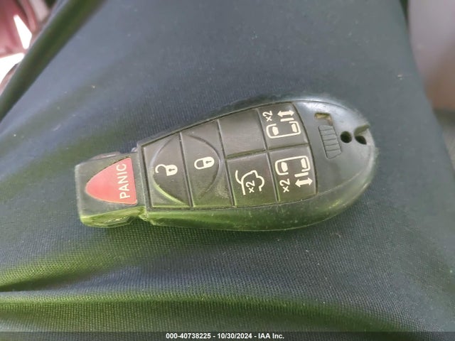 2C4RC1BG1ER125858 Chrysler Town & Country Touring