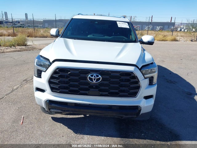 Toyota Sequoia Platinum 2023 7SVAAABA8PX011199 Image 13