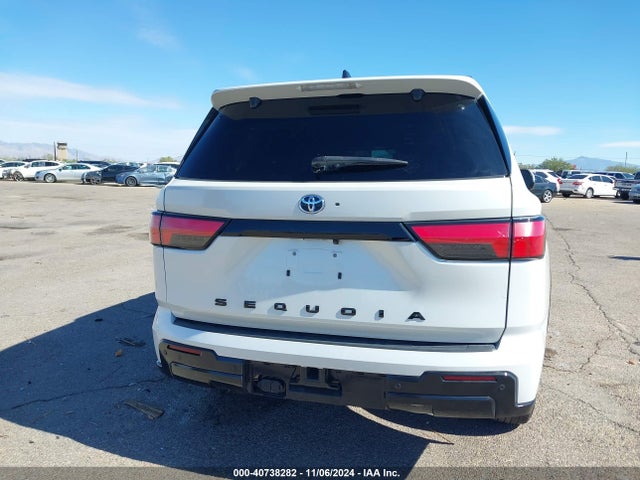 Toyota Sequoia Platinum 2023 7SVAAABA8PX011199 Image 17