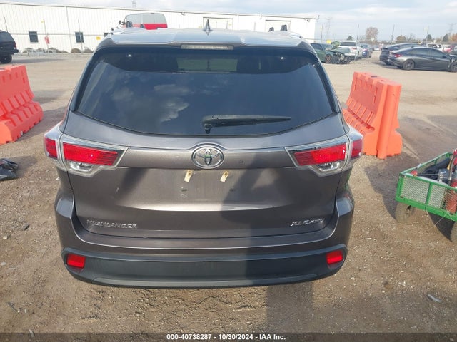 Toyota Highlander Xle V6 2016 5TDJKRFH7GS320696 Image 16