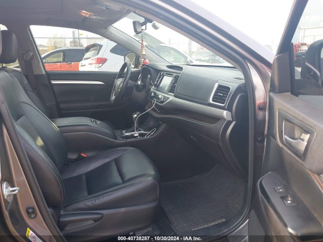 Toyota Highlander Xle V6 2016 5TDJKRFH7GS320696 Image 5