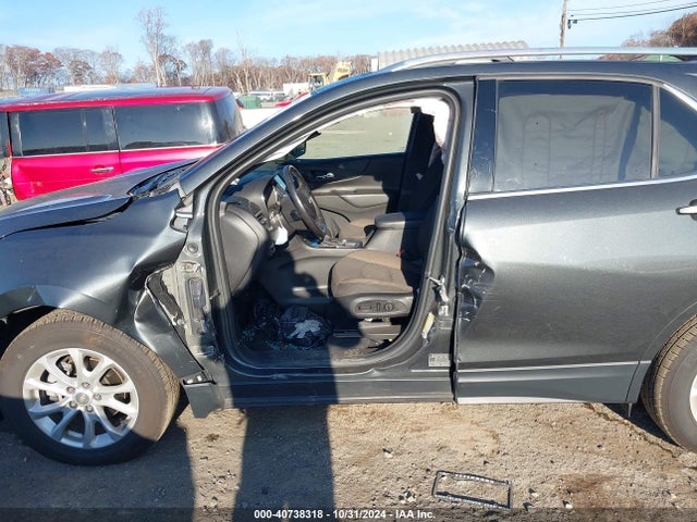 2GNAXUEV5K6226077 Chevrolet EQUINOX LT