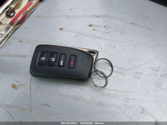 JTHBA1D29K5100917 Lexus IS 300