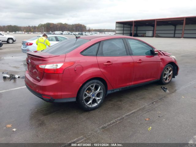 1FADP3F2XEL156310 Ford FOCUS SE