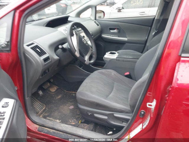 Toyota Prius V Two 2014 JTDZN3EU3E3334101 Image 5