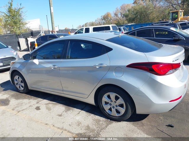 Hyundai ELANTRA SE 2016 5NPDH4AE8GH735799 Image 14
