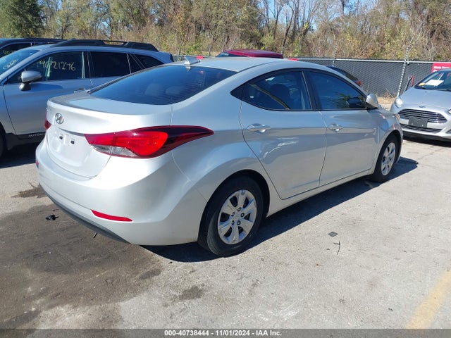 Hyundai ELANTRA SE 2016 5NPDH4AE8GH735799 Image 4