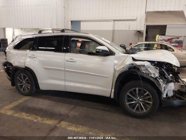 Toyota Highlander Xle 2017 5TDJZRFH5HS363236 Image 14