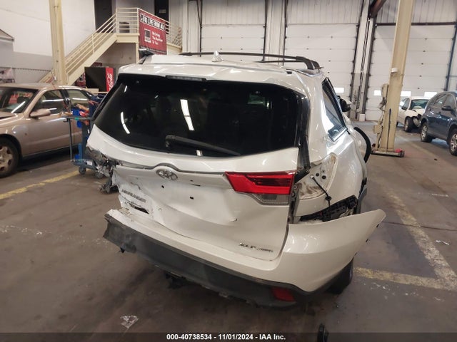 Toyota Highlander Xle 2017 5TDJZRFH5HS363236 Image 17