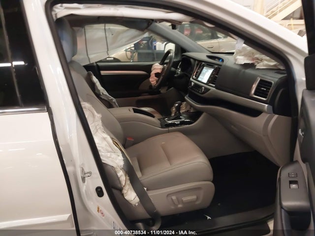 Toyota Highlander Xle 2017 5TDJZRFH5HS363236 Image 5