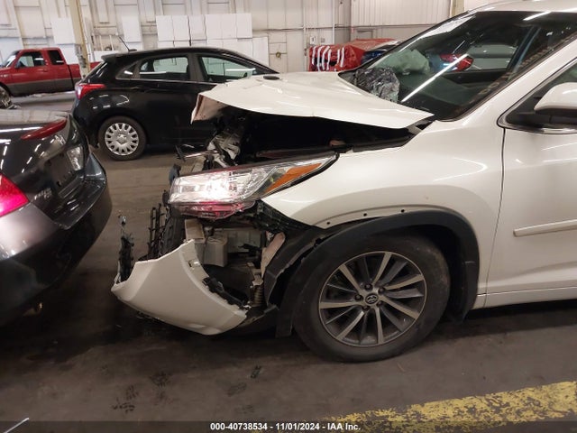 Toyota Highlander Xle 2017 5TDJZRFH5HS363236 Image 6