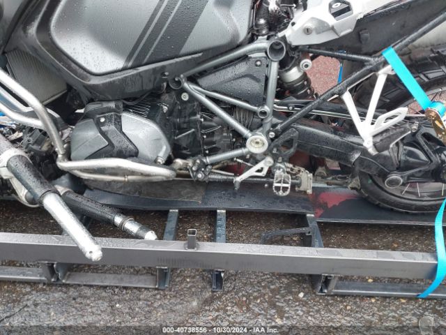 2022 BMW R 1250 WB10M1306N6G11189 Photo 8