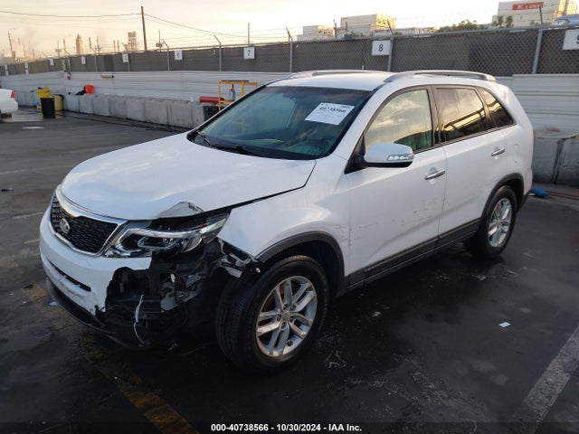 KIA SORENTO LX 2014 5XYKT3A62EG434054 Image 2