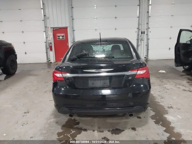 Chrysler 200 Limited 2014 1C3CCBCG9EN186905 Image 16
