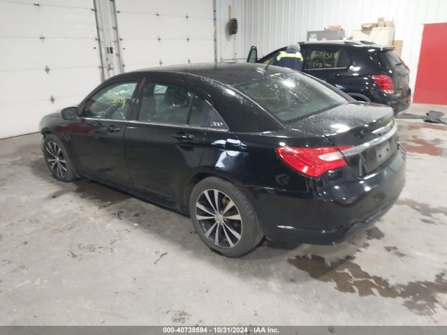 Chrysler 200 Limited 2014 1C3CCBCG9EN186905 Image 3