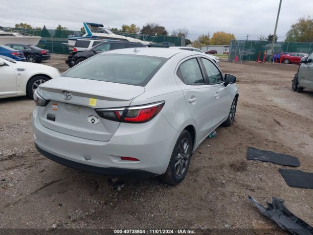 3MYDLBYV0KY526224 Toyota YARIS LE