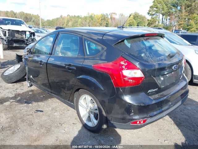 Ford FOCUS SE 2014 1FADP3K23EL222881 Image 3