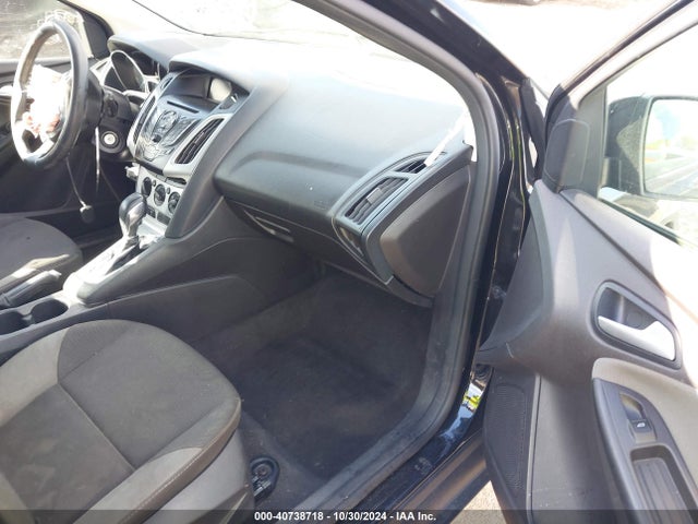 Ford FOCUS SE 2014 1FADP3K23EL222881 Image 5