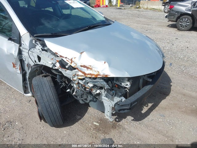 Toyota COROLLA LE 2018 2T1BURHE8JC118807 Image 16