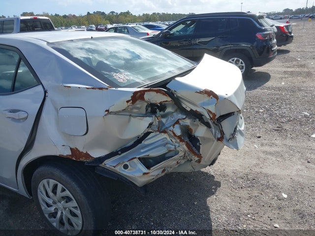 Toyota COROLLA LE 2018 2T1BURHE8JC118807 Image 19