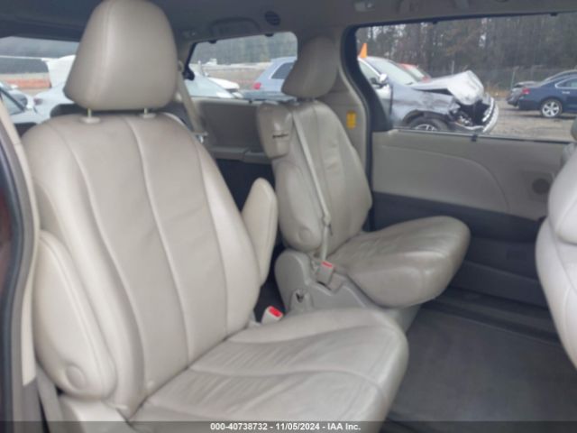 5TDYK3DC4ES500833 Toyota Sienna Xle/limited
