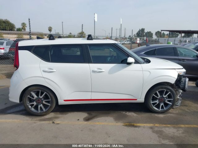 KNDJ63AU2M7130820 KIA Soul Gt-line