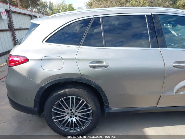 W1NKM4GB5RF177402 Mercedes-Benz Glc 300 Suv