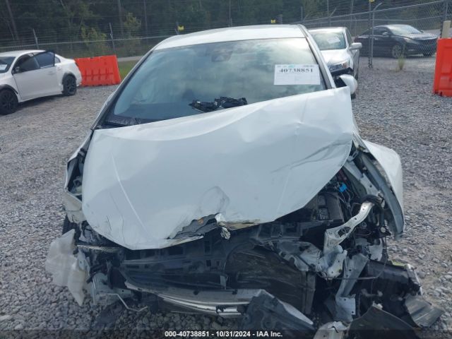 JTDKARFU9H3035019 Toyota Prius Four