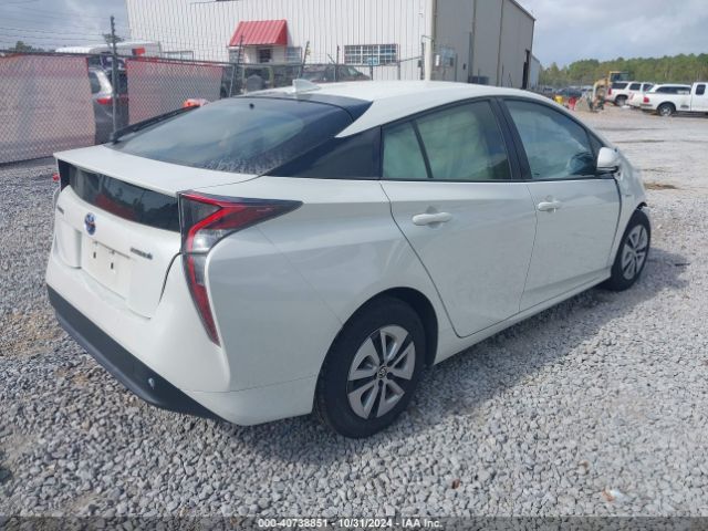 JTDKARFU9H3035019 Toyota Prius Four