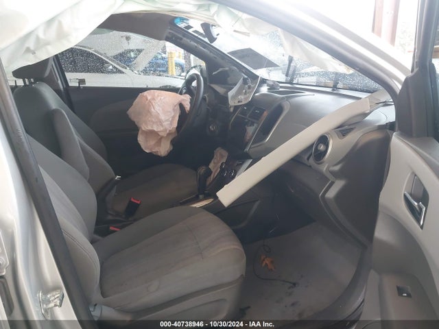 Chevrolet Sonic Lt Auto 2014 1G1JC5SH1E4106882 Image 5