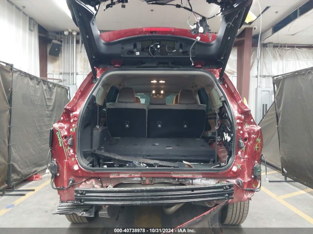 Toyota Highlander Le 2024 5TDKDRAH2RS054318 Image 17