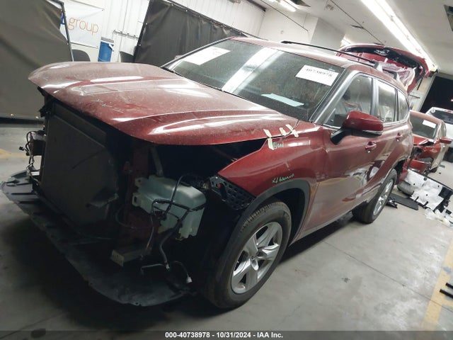 Toyota Highlander Le 2024 5TDKDRAH2RS054318 Image 2