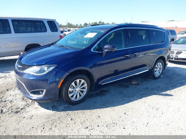 Chrysler Pacifica Touring L 2019 2C4RC1BGXKR573821 Image 2
