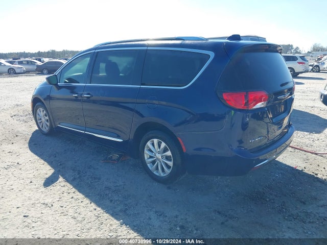 Chrysler Pacifica Touring L 2019 2C4RC1BGXKR573821 Image 3