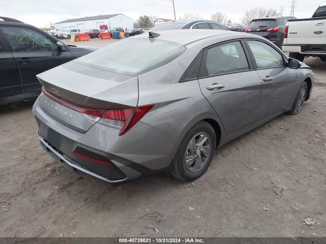 KMHLL4DG7RU827742 Hyundai ELANTRA SE