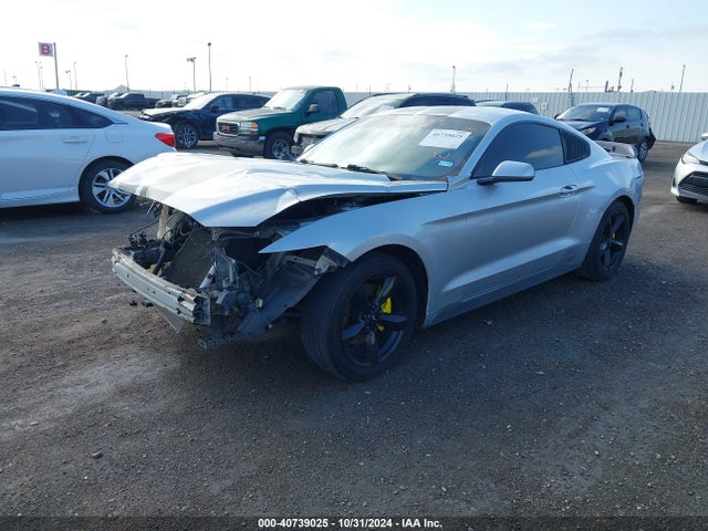Ford Mustang V6 2015 1FA6P8AM7F5388531 Image 2