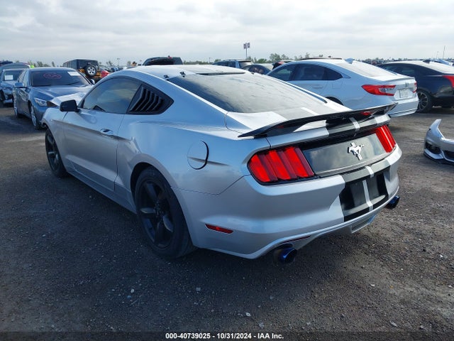Ford Mustang V6 2015 1FA6P8AM7F5388531 Image 3