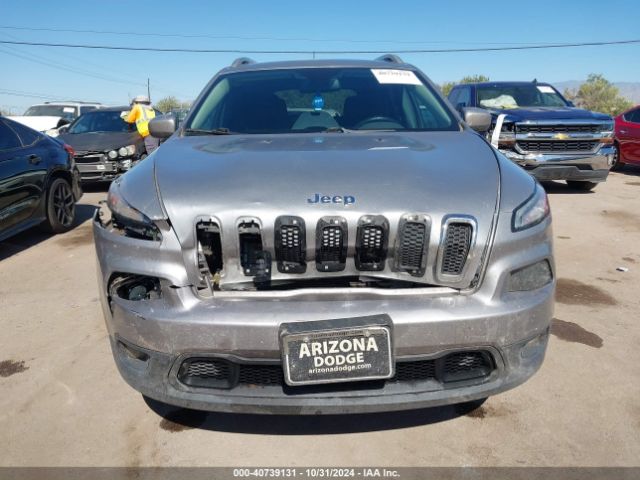 1C4PJMCB9HD228129 Jeep Cherokee Latitude 4x4