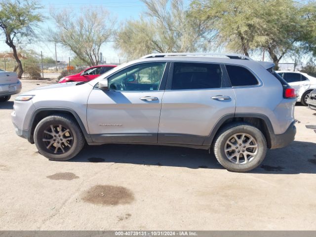 1C4PJMCB9HD228129 Jeep Cherokee Latitude 4x4