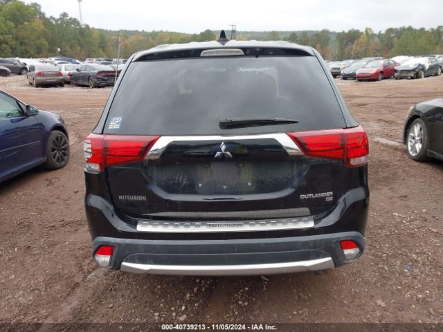 JA4AD2A30JJ000812 Mitsubishi Outlander Es