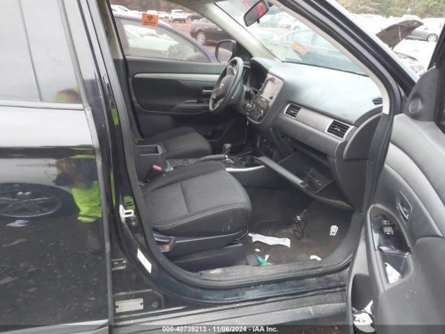 JA4AD2A30JJ000812 Mitsubishi Outlander Es