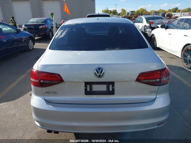 3VW267AJ4GM321762 Volkswagen Jetta 1.4t S
