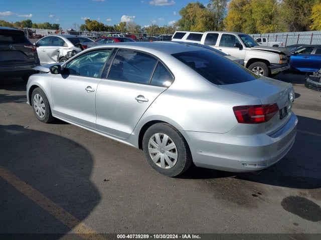 3VW267AJ4GM321762 Volkswagen Jetta 1.4t S