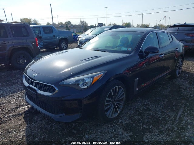 KIA Stinger 2019 KNAE15LA7K6059970 Image 2
